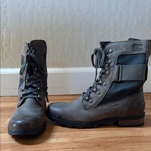 Sorel Emelie Lace Up Side Zip Green Leather Waterproof Combat Boots
